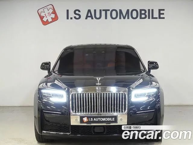 Rolls-Royce Ghost Ghost 2nd Generation 2024 года - вид 2