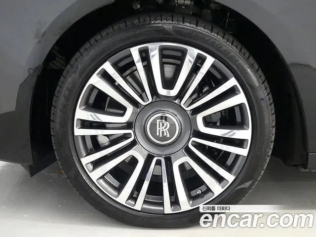 Rolls-Royce Ghost Ghost 2nd Generation 2024 года - вид 4