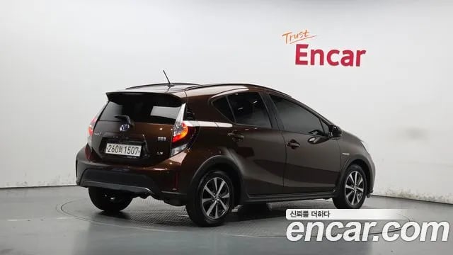 Toyota Prius Prius C 2021 года - автомобиль из Южной Кореи