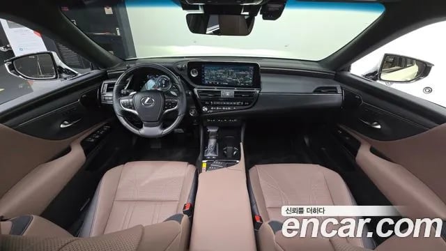 Lexus ES ES300h 7th generation 2026 года - вид 6