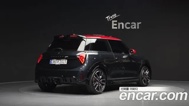 Mini Cooper Cooper S 4th Generation 2025 года - автомобиль из Южной Кореи