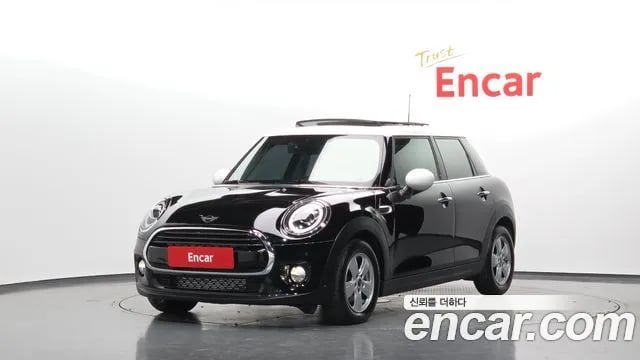 Mini Cooper Cooper D 2019 года - автомобиль из Южной Кореи