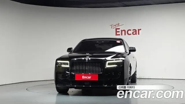 Rolls-Royce Ghost Ghost 2nd Generation 2023 года - вид 3