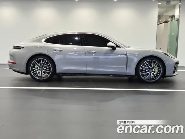 Porsche Panamera Panamera (976) 2024 года - вид 2