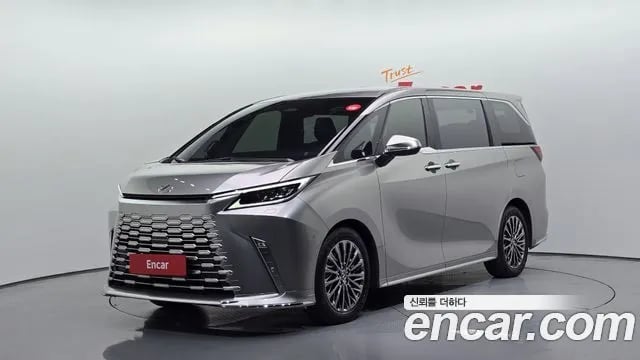 Lexus LM LM Second Generation 2025 года - вид 1