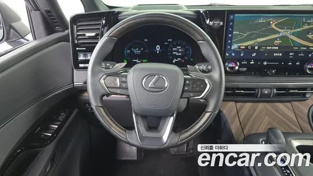 Lexus LM LM Second Generation 2025 года - похожие автомобили