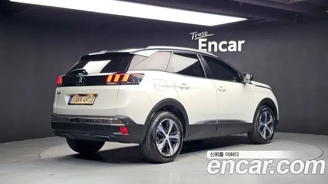 Peugeot 3008 3008 second generation 2021 года - вид 2