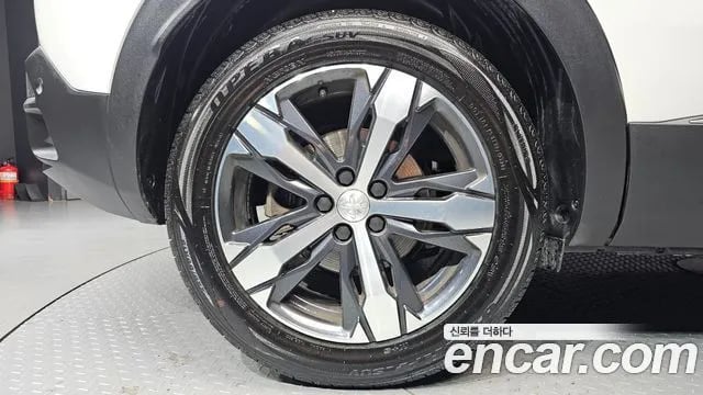 Peugeot 3008 3008 second generation 2021 года - вид 5