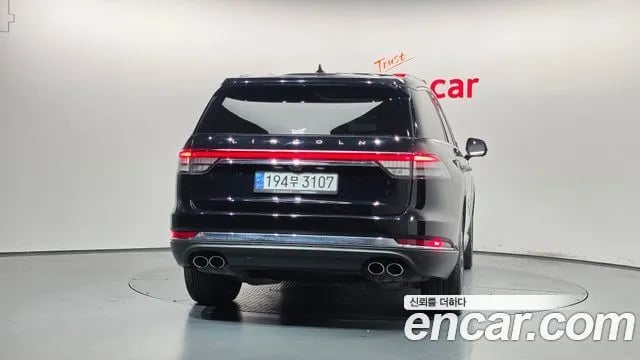 Lincoln Aviator Aviator 2nd generation 2021 года - вид 4