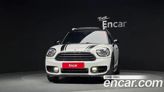 Mini Countryman Cooper D Country Man 2018 года - вид 3