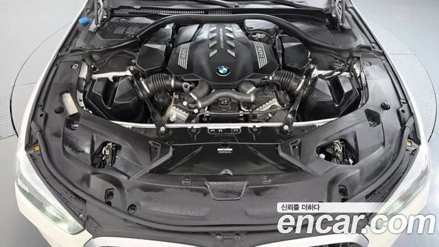 BMW 8-Series 8 Series (G15) 2024 года - вид 6