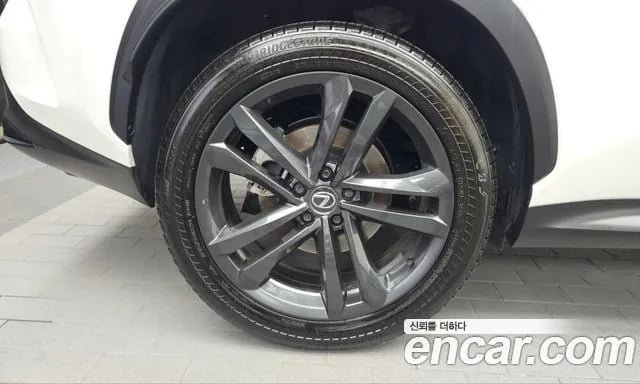 Lexus NX NX350h Second generation 2023 года - вид 5