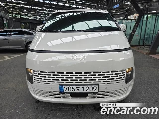 Hyundai Staria Staria 2025 года - автомобиль из Южной Кореи