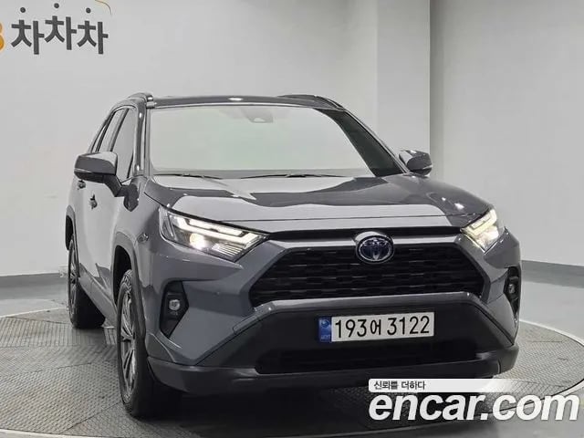 Toyota RAV4 RAV4 5th Generation 2023 года - вид 4