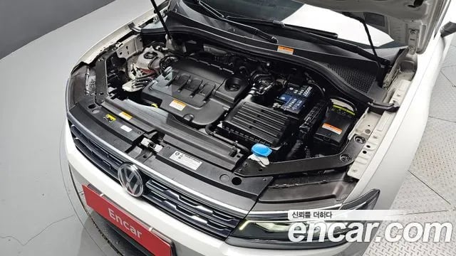 Volkswagen Tiguan Tiguan second Generation 2020 года - вид 6