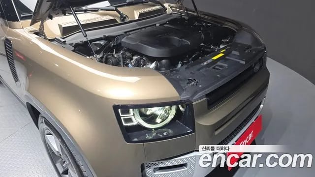 Land Rover Defender Bitdefender (L663) 2023 года - вид 6