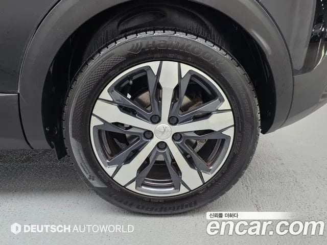 Peugeot 3008 3008 second generation 2020 года - вид 5