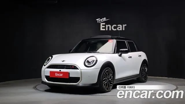 Mini Cooper Cooper S 4th Generation 2024 года - автомобиль из Южной Кореи