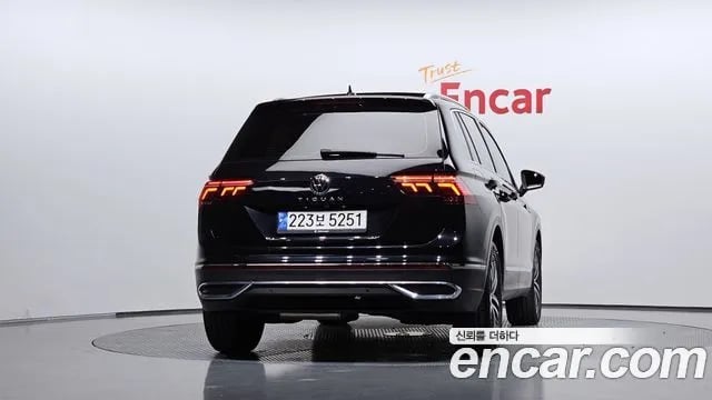 Volkswagen Tiguan Tiguan second Generation 2022 года - вид 4
