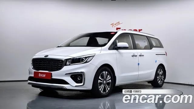 Kia Carnival The New Carnival 2020 года - автомобиль из Южной Кореи