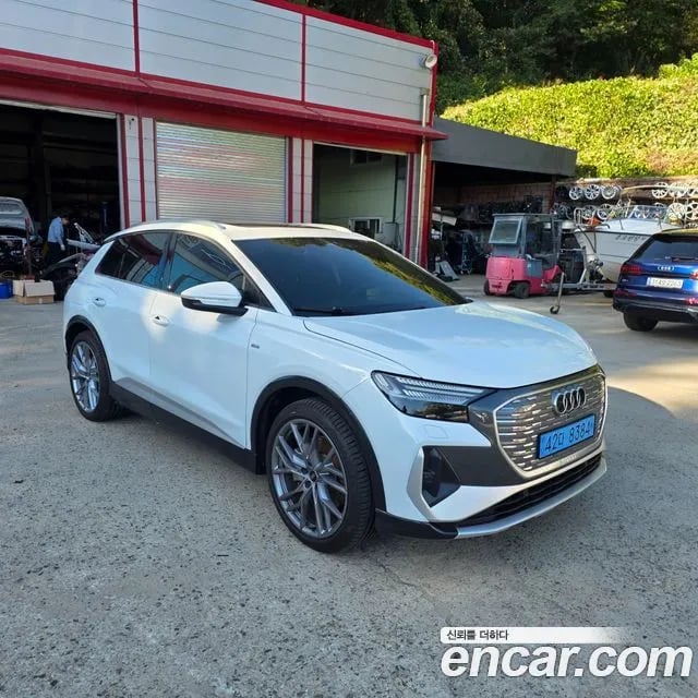 Audi Q4 e-tron Q4 e-Tron (F4) 2025 года - похожие автомобили