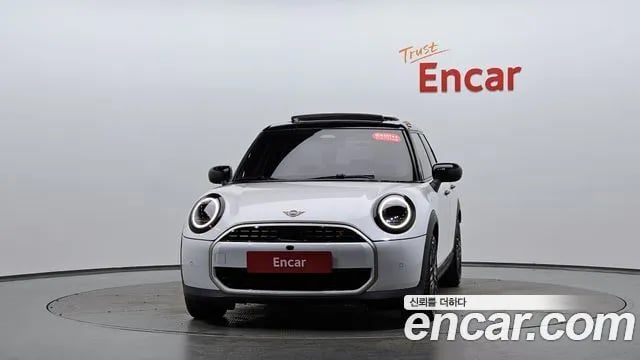 Mini Cooper Cooper S 4th Generation 2025 года - вид 2