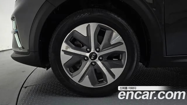 Kia Niro Niro EV 2021 года - вид 4