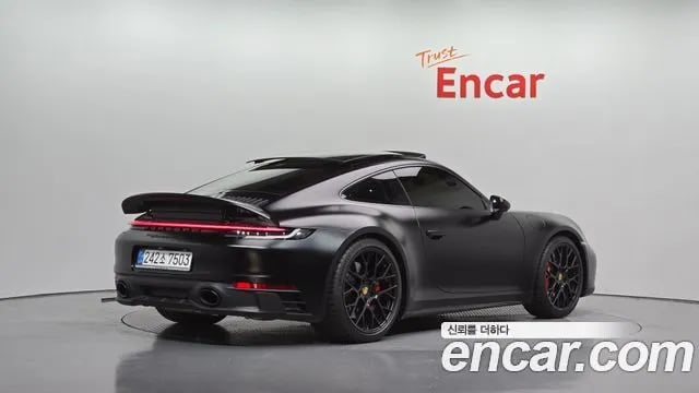 Porsche 911 911 (992) 2024 года - вид 2