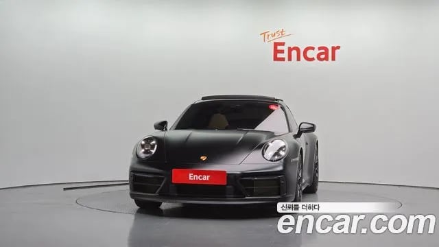 Porsche 911 911 (992) 2024 года - вид 3