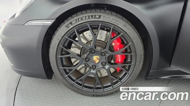 Porsche 911 911 (992) 2024 года - вид 5