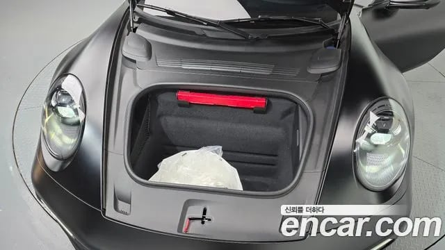 Porsche 911 911 (992) 2024 года - вид 6
