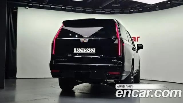 Cadillac Escalade Escalade 5th Generation 2024 года - вид 4