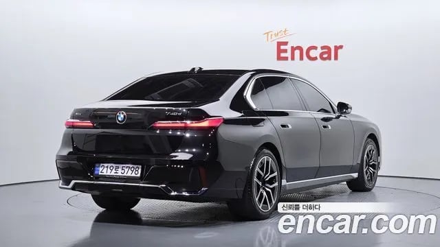 BMW 7-Series 7 Series (G70) 2026 года - вид 1