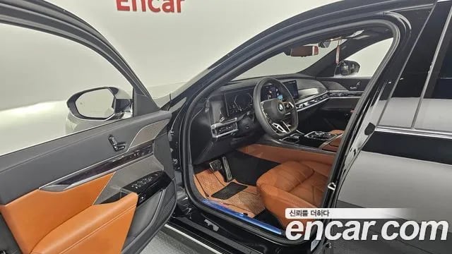 BMW 7-Series 7 Series (G70) 2026 года - похожие автомобили