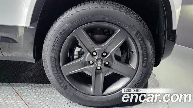 Land Rover Defender Bitdefender (L663) 2025 года - вид 5