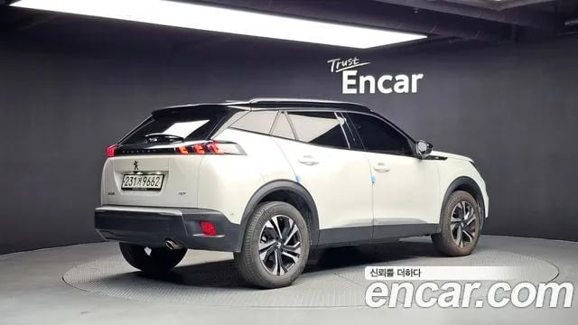 Peugeot 2008 2008 Second generation 2021 года - вид 2