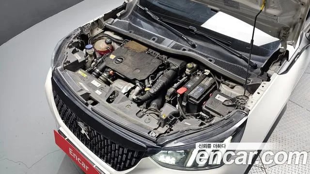 Peugeot 2008 2008 Second generation 2021 года - вид 6