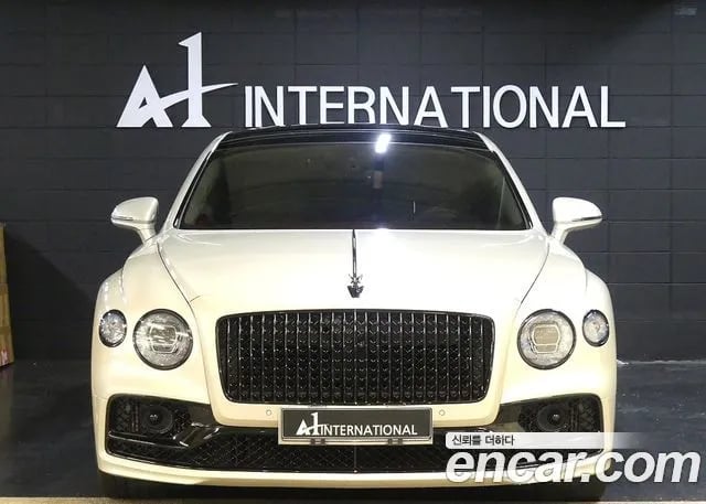 Bentley Flying Spur Flying Spur 3rd Generation 2021 года - автомобиль из Южной Кореи