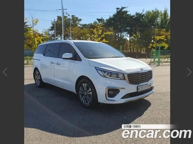 Kia Carnival The New Carnival 2019 года - автомобиль из Южной Кореи