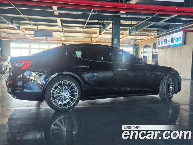 Maserati Ghibli Gibley 2020 года - вид 3