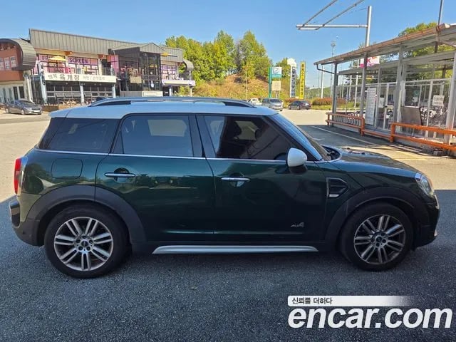 Mini Countryman Cooper D Country Man 2019 года - вид 5