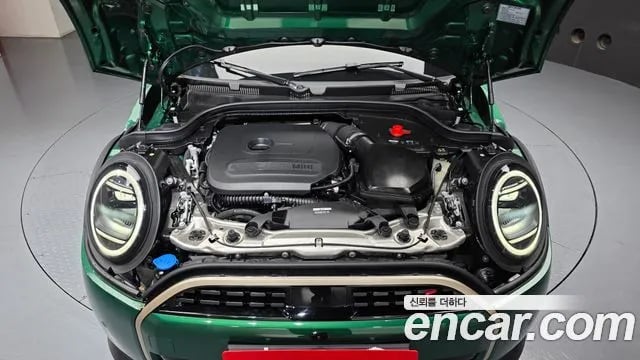 Mini Cooper Cooper S 4th Generation 2025 года - вид 6