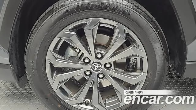 Toyota RAV4 RAV4 5th Generation 2022 года - вид 5