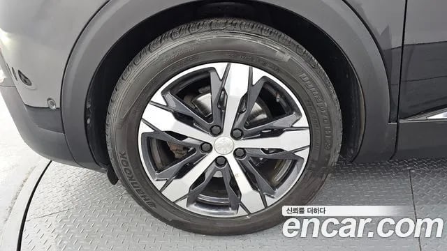 Peugeot 3008 3008 second generation 2018 года - вид 5