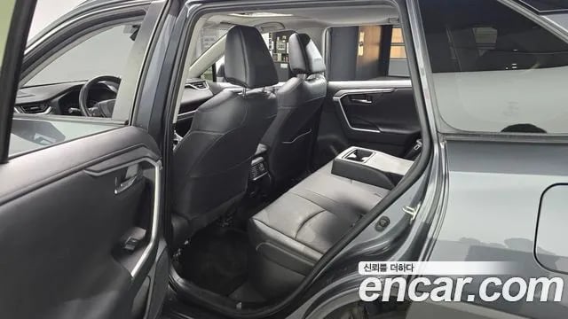 Toyota RAV4 RAV4 5th Generation 2022 года - похожие автомобили