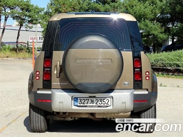Land Rover Defender Bitdefender (L663) 2022 года - вид 4