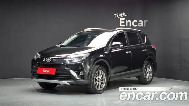 Toyota RAV4 RAV4 2018 года - автомобиль из Южной Кореи