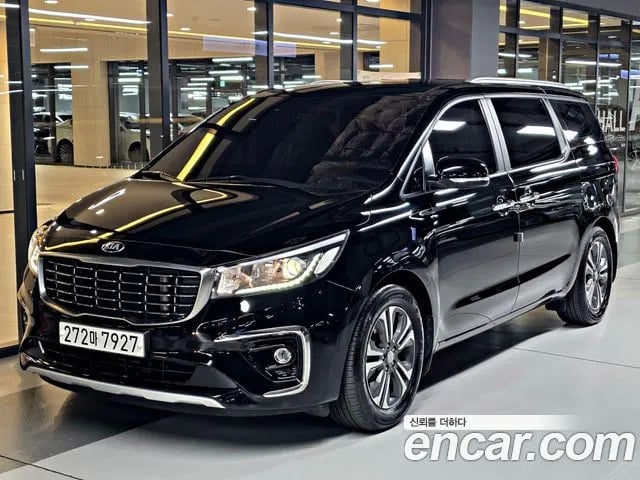 Kia Carnival The New Carnival 2020 года - автомобиль из Южной Кореи