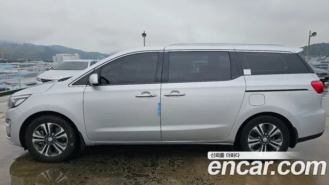 Kia Carnival The New Carnival 2019 года - вид 3