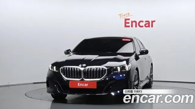 BMW 5-Series 5 Series (G60) 2026 года - вид 2